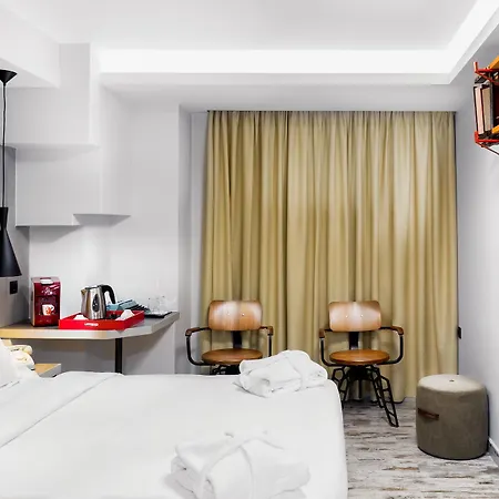360 Degrees Hotel Atene